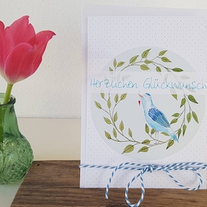 Glückwunschkarte mit Vogel und Herz, als herzliche Gratulation zum Geburtstag, zur bestanden Prüfung, Hochzeit, Jubiläum