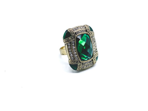 1980s Vintage Cocktail ring