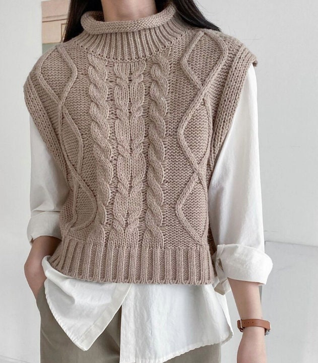 cream knitted vest top