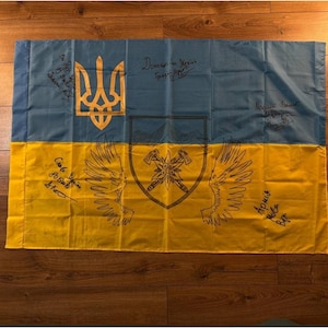 Flag of Ukraine signatured ukranian flag,custom ukraine flag signatured by guys special units,flag of Ukraine