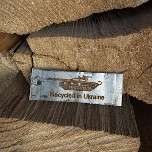 Keychain T80 &quot; Piece 5 &quot; Recycled Tank Skin from Ukraine,Handcrafted Keyring from part of Russian Tank, Trench Art , Brutal KeyTag