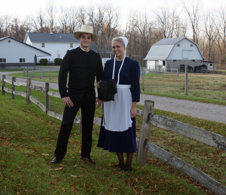 Amish Couples Outfit Man with Suit Coat and Woman full costume Go Dutch All you need image 2