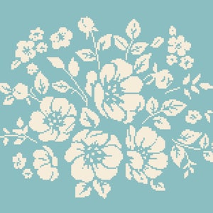 Puede incluir: Un diseño floral blanco sobre un fondo azul claro. El diseño presenta un grupo de flores con hojas y tallos.