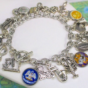 Louisiana Charm Bracelet, States Charm Bracelet, Louisiana State Charm Bracelet, Map Charm Bracelet, USA Charm Bracelet, Womens Bracelet