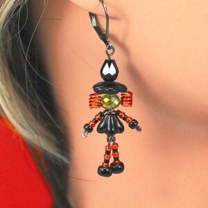 Witch Dangle Earrings, Halloween Witch Dangle Earrings, Halloween Dangle Earrings, Beaded Witch Earrings