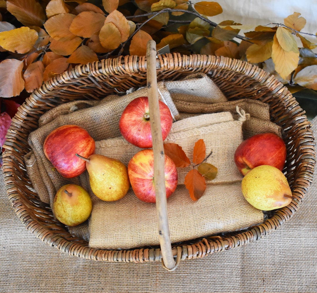 Nutley&#39;s Medium Beautiful Hand-Made Rustic Willow Garden Trug Basket wicker