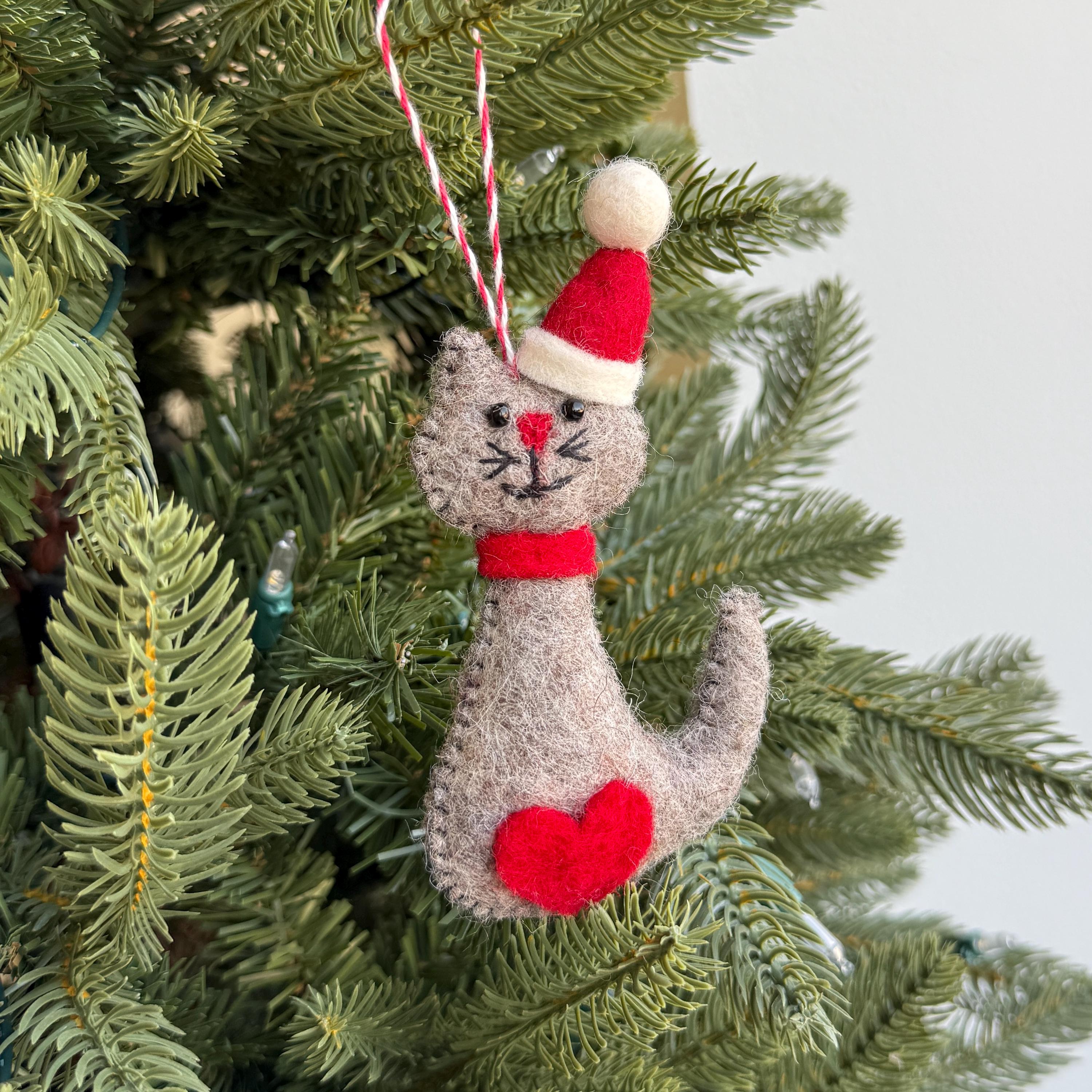 Ornement De Noël Ancien – Chaton Brodé Main – Daté