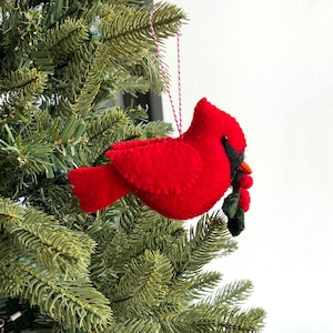 Großer Kardinal mit Ilex Ornament - Filz Wolle Fair Trade Weihnachtsdeko Handmade in Nepal