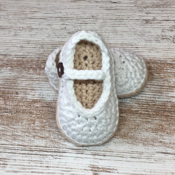 Mary Jane Baby Shoes/ Crochet Pattern/ 0-12 months/ Button Shoes/ Baby Booties