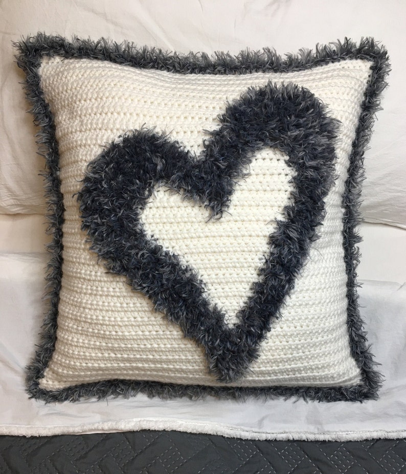 Heart Pillow Crochet Pattern Pillow Cover Statement Pillow Throw Pillow Farmhouse Urban Modern Shabby Chic image 4