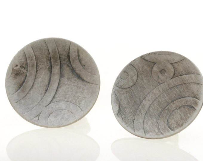 Oxidized sterling silver concave disc, Earring post with pattern