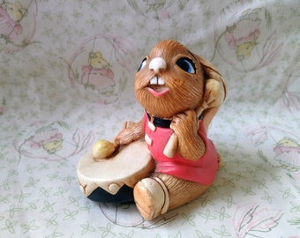 Vintage Bunny Ornament VINTAGE PENDELFIN BONGO Figurine Pen Delfin Rabbits Dark Pink Black Drum