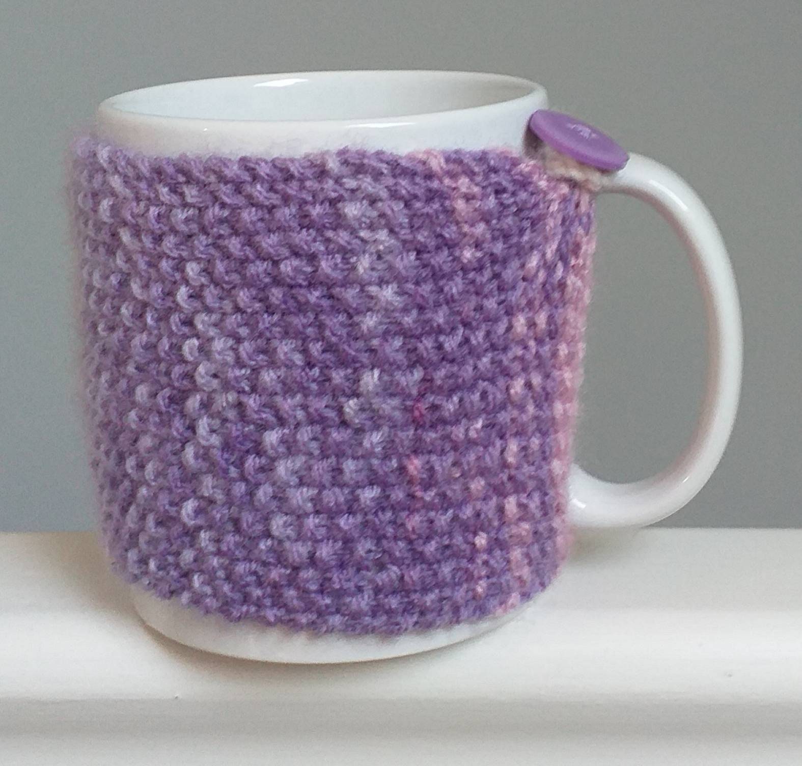 Mug Hug Hand Knitted in Random Coloured Wool. Etsy Denmark