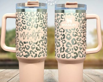 Regalo para el Día de la Madre: Vaso Stanley personalizado de 1,2 litros (40 oz), estampado de guepardo grabado con láser, regalo personalizado para ella.