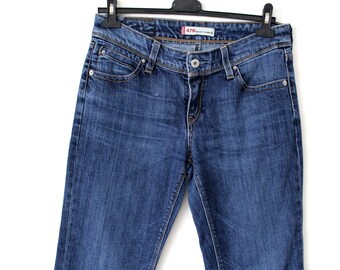 levis 479 booty flare fit