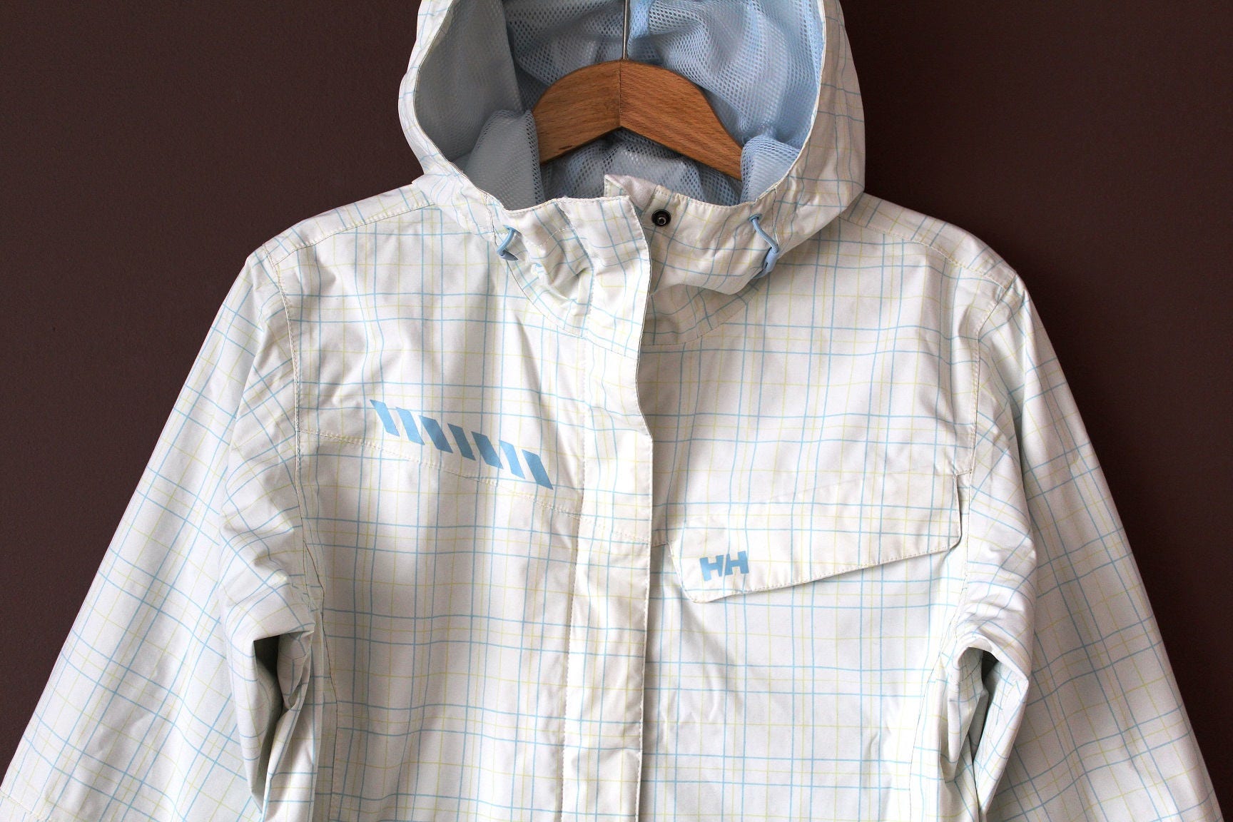 helly hansen blue and white jacket