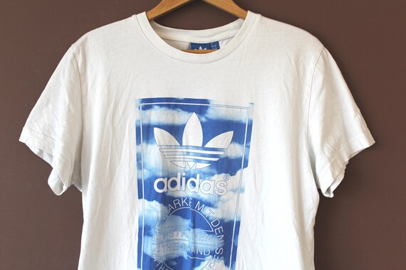 Vintage ADIDAS Shirt, Short Sleeve Adidas Sweatshirt, White Blue Adidas T shirt, Retro Trefoil Adidas Tee, Hip Hop Streetwear, Size L Vintage ADIDAS Shirt, Short Sleeve Adidas Sweatshirt, White Blue Adidas T shirt, Retro Trefoil Adidas Tee, Hip Hop Streetwear, Size L