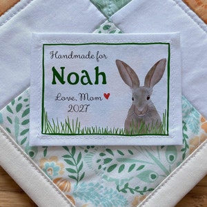 Grandi etichette da cucito personalizzate, etichette per trapunte, etichette in tessuto personalizzate, etichette ritagliate, etichette con statistiche di nascita, logo con toppa di lepre della foresta, coniglietto