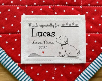 Grote gepersonaliseerde naailabels, gepersonaliseerde Quilt Custom Fabric Labels, Birth Stats Label, puppy, pootjes print, hond