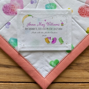 Gratis verzending baby geboortestatistieken jongen quilt label gepersonaliseerde naailabels quiltpatronen aangepaste stof baby shower deken breien