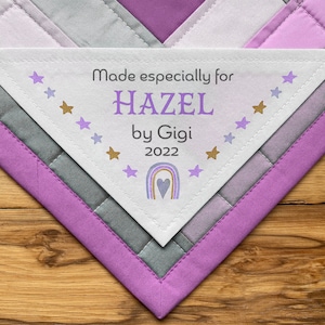 Etiquetas de edredón de triángulo grande, etiquetas de costura personalizadas, amor en cada puntada, edredones hechos a mano, etiqueta de tela de algodón, patrones de edredón, arco iris