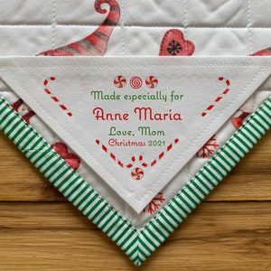 Etiquetas de esquina navideñas / Etiqueta de edredón triangular / Etiquetas de costura personalizadas / papá, mamá, manta, deseo / Etiquetas hechas a mano / Etiqueta de estadísticas del bebé