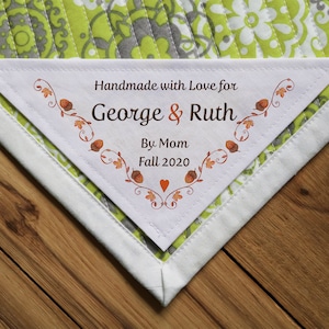 Etiqueta de colcha triangular, colcha de costura personalizada, colchas feitas à mão, etiquetas recortadas, etiquetas de canto, padrões de tecido, folhas de outono, bolotas