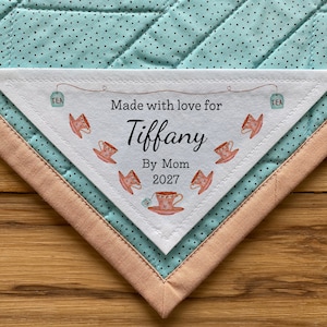 Grote driehoek, quiltlabels, gepersonaliseerde labels, Engelse theekop, theetijd, vriendschapsquilt, gratis verzending, quiltpatch, aangepaste labels