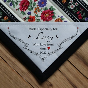 Dreieck Quilt Label | Personalisierte Nähetiketten, personalisierte Quilt-Etiketten, handgemachte Etiketten, ausgeschnittene Etiketten, Musik, Notizen, Geschenketiketten