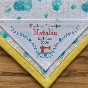 Grande étiquette triangulaire pour courtepointe, étiquettes à coudre personnalisées, étiquette personnalisée, étiquettes découpées, étiquettes pour courtepointe, machine à coudre, tricot, articles de mercerie