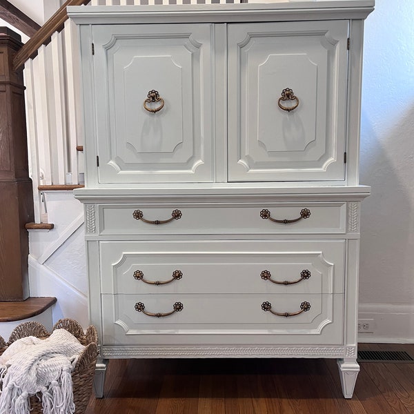 Mount Airy Furniture Etsy