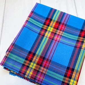 BLUE LAGOON MADRAS Fat Quarter, 100% algodón, 20x20 pulgadas (50x50 cm), cuadros con tonos de azul con rayas amarillas, rojas y negras