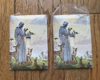 Juego de 2 tapas para interruptores de luz con diseño de arte de Jesús de Margaret Tarrant, de temática cristiana y religiosa.