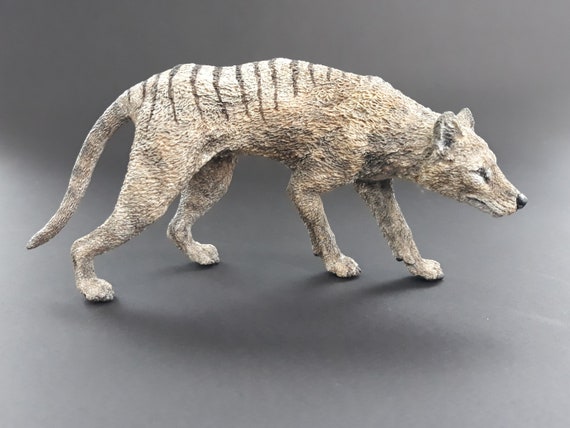 Thylacine Figurine: Tasmanian Tiger Collectible - Etsy