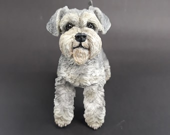 カスタムシュナウザー犬の置物：パーソナライズされたペットの肖像画