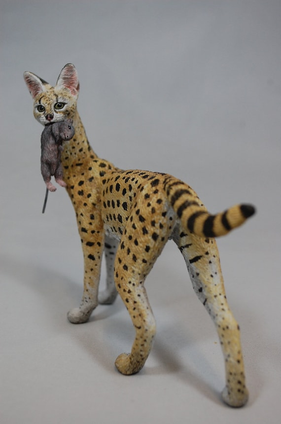 サーバルキャットの置物（このネズミをもらいます） - Etsy 日本
