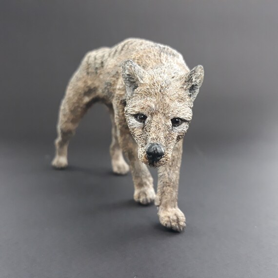 Thylacine Figurine: Tasmanian Tiger Collectible - Etsy