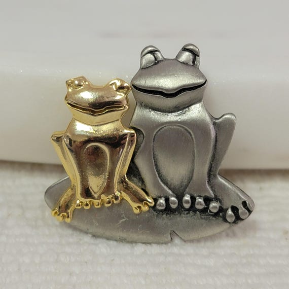 Pewter Frogs Brooch - Vintage FAF