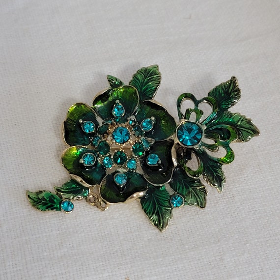 Monet Green Floral Brooch - image 1