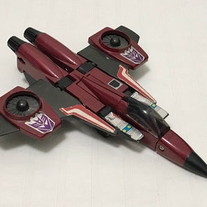 Red jet transformer discount