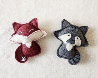 Cat Toys, Raccoon & Fox 2pc Cat Toy Bundle, with Organic Catnip and bells