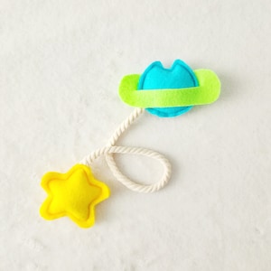 Cat Toys, Planet & Shooting Star Tug toy for cats Teal