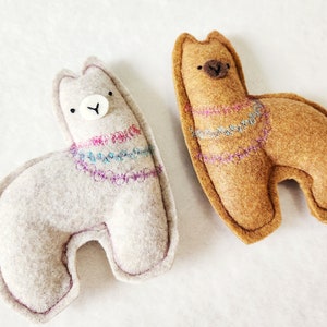 Cat Toys, Alpaca and Llama Toys, with catnip and bells inside image 8