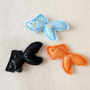 Cat Toys - Goldfish - Organic Catnip and bells
