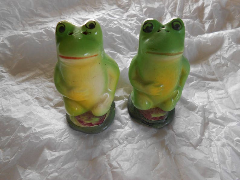 Vintage Frog Salt & Pepper Shakers Made in Japan Etsy