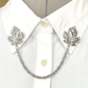 Antique Matte Maple Leaf Collar Chain 