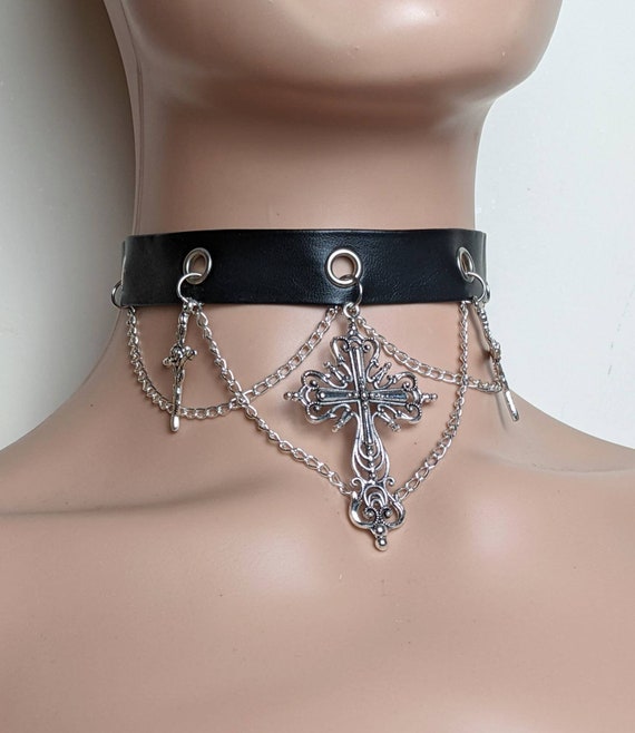 Classic Essentials Goth Choker 