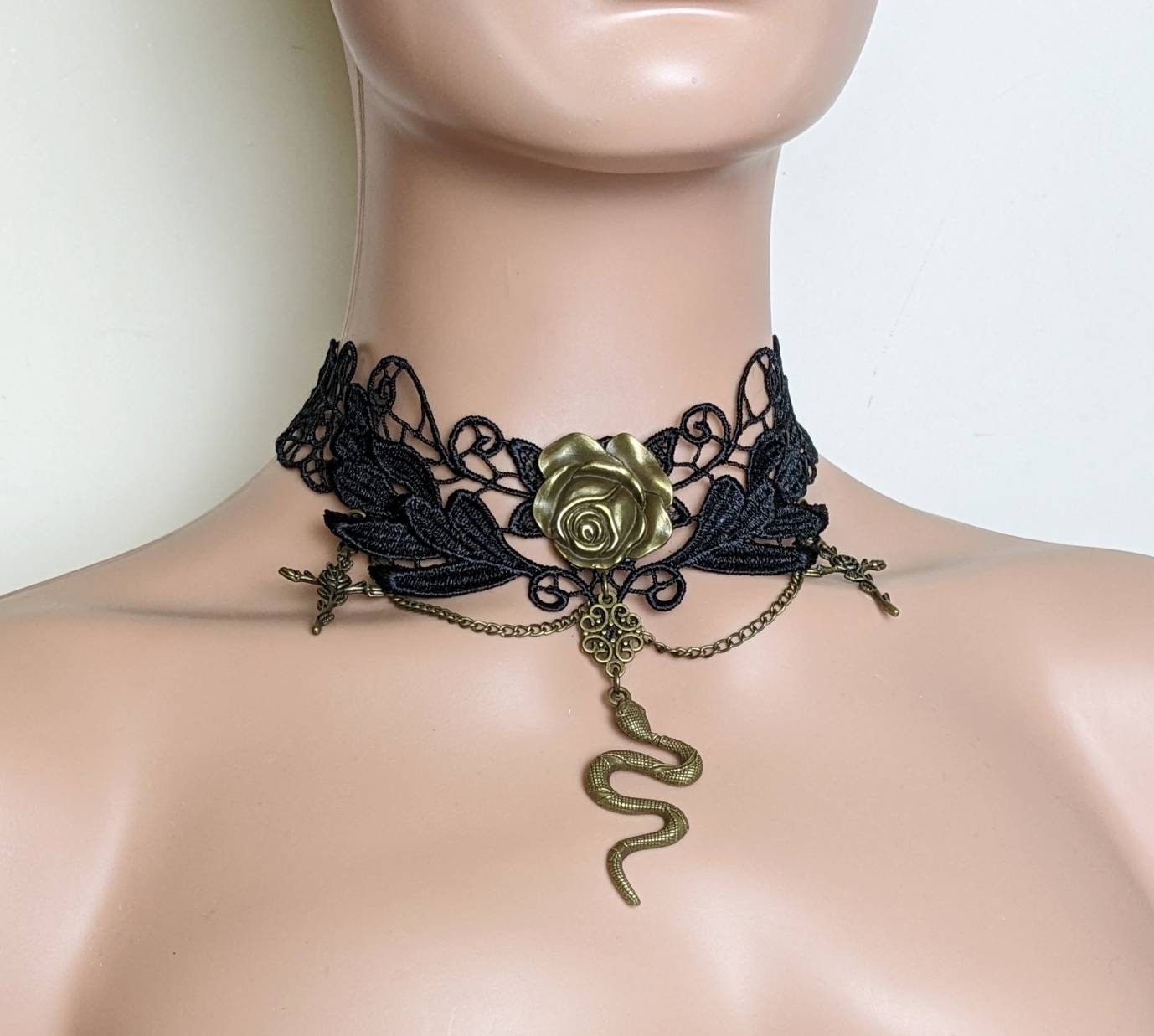 Steampunk Black Lace Choker Necklace Gothic Jewelry for Vampire Choker  Collar Necklace Halloween Costume for Girls Women