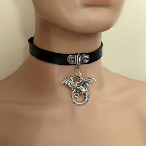 Dragon goth choker, Silver dragon day collar choker gothic jewellery, Dragon goth jewelry, Black faux leather choker Goth gift