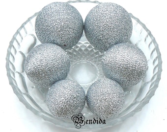 6 Silver Decorative Balls for Bowls, Vase Fillers Glitter Orbs, Yarn Wrapped Sparkle Spheres, Coffee Table Centerpiece, Modern Home Decor.